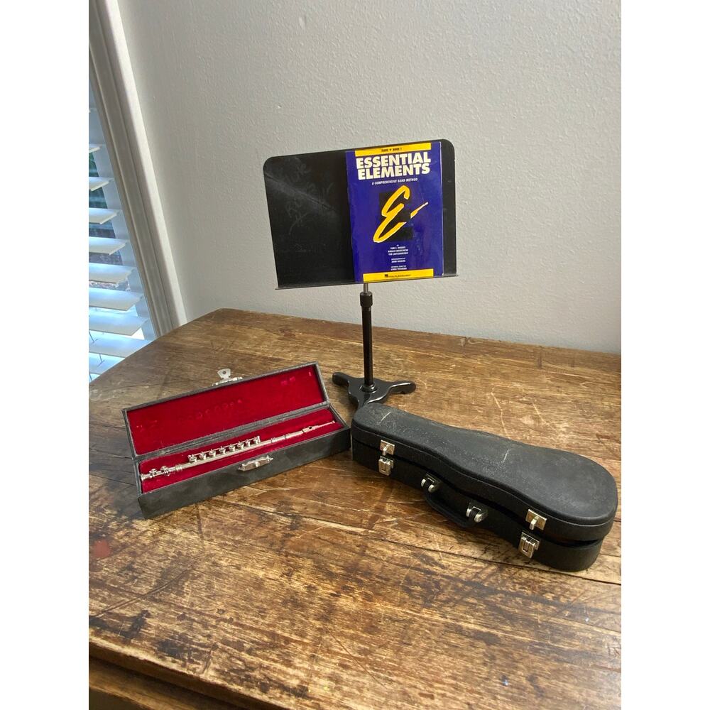 American Girl Flute, Violin, music stand‎ and music book